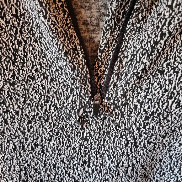 Ladies Avia light fleece half zip jacket size L. - Picture 6 of 6